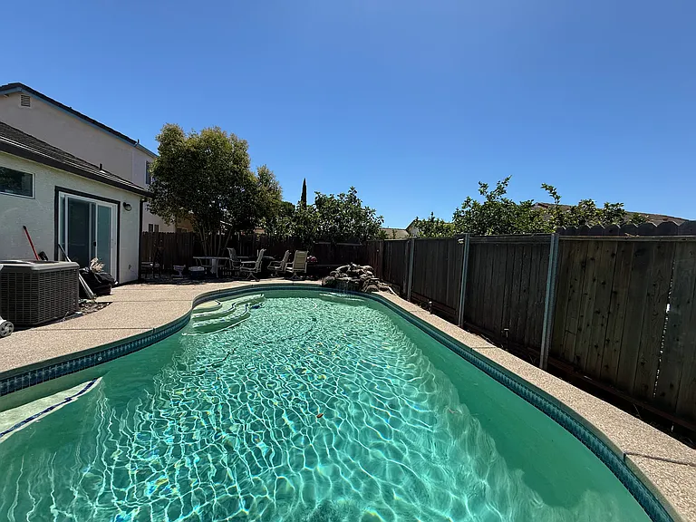 8568 Derlin Way — Photo 2