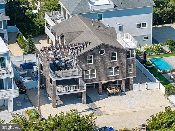 3rd image of 6305 B Long Beach Blvd