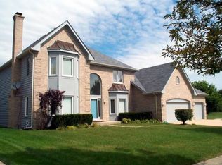 370 Blue Ash Dr, Buffalo Grove, IL 60089