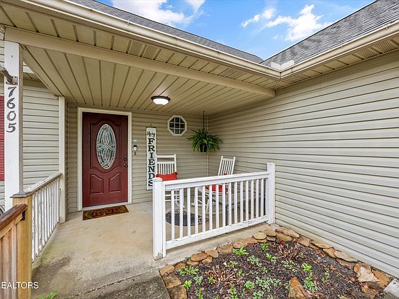 4th image of 7605 Applecross Rd