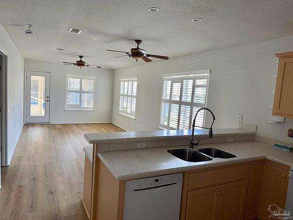 5th image of 7918 Stonebrook Dr