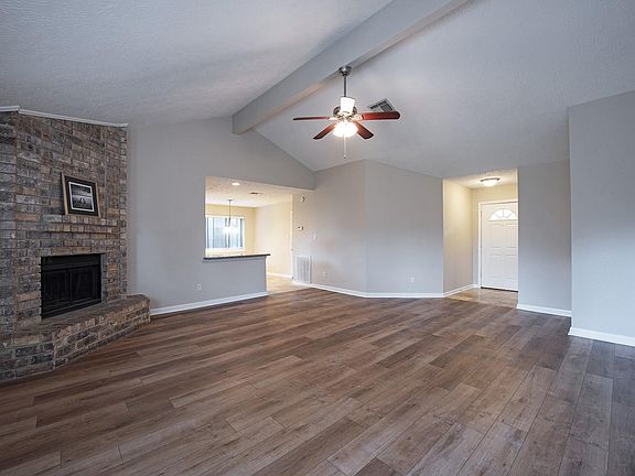 5th image of 13418 Natasha Ln