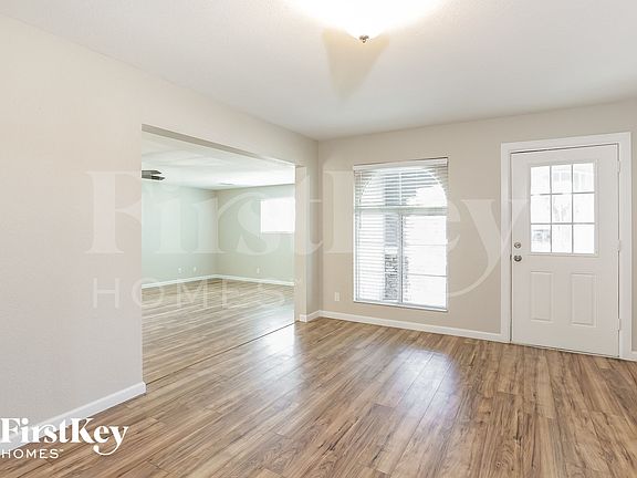 3rd image of 5604 W Bartlett Ave