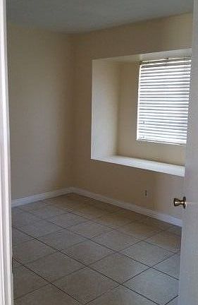 2nd image of 216 Parkhaven Ct