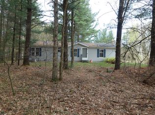 1039 N Nine Mile Rd, Sanford, MI 48657