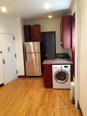 Rented by Skyline Realty LLC II | media 9