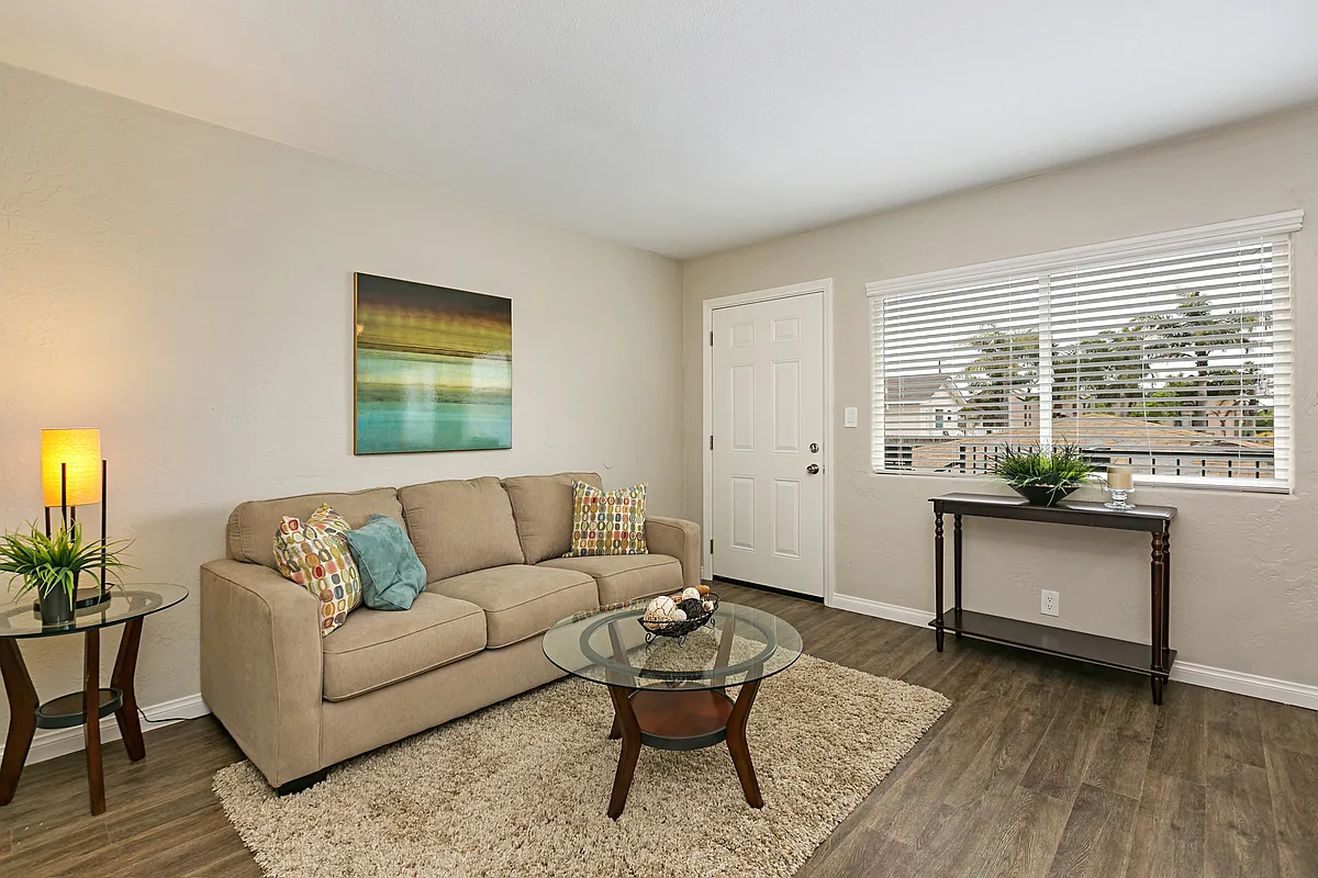 1415 Marquette Street #A - #F — Photo 3
