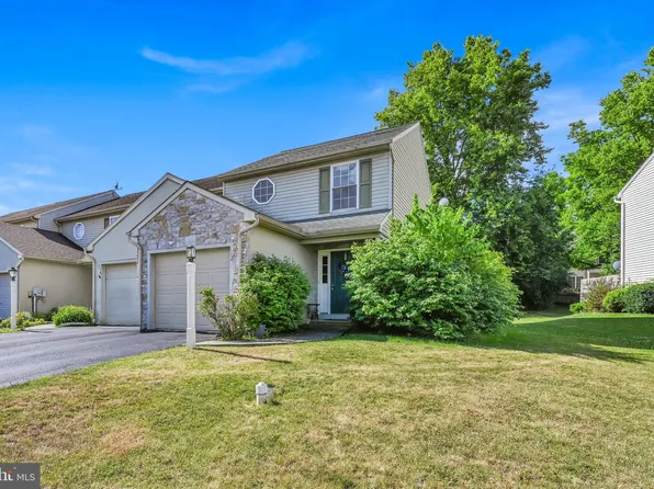 112 Moorland Ct, Lititz, PA 17543