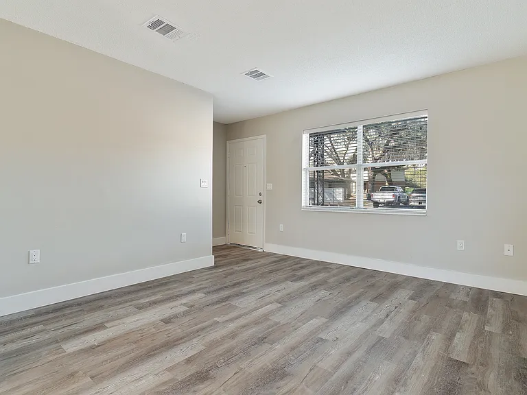 Emerald Cove West — Photo 18