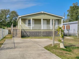 1030 7th St, San Leon, TX 77539