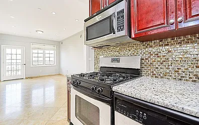 1624 East 12th Street, #2F