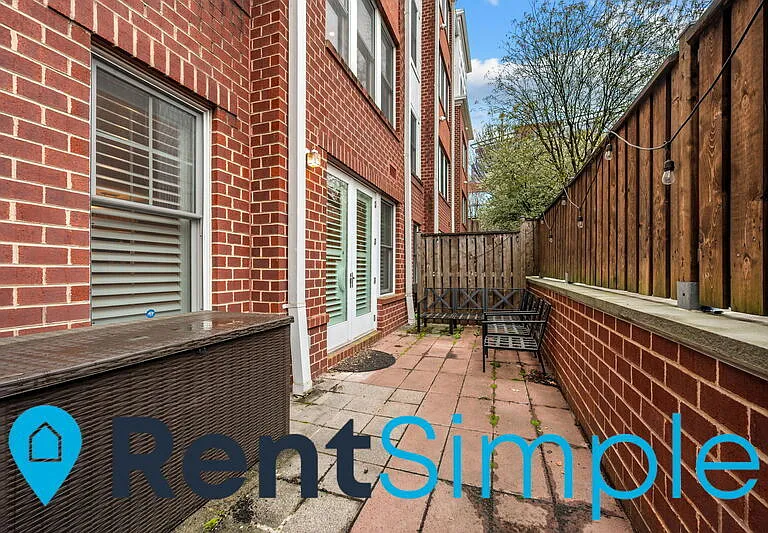 1418 N Rhodes #B110 — Photo 31