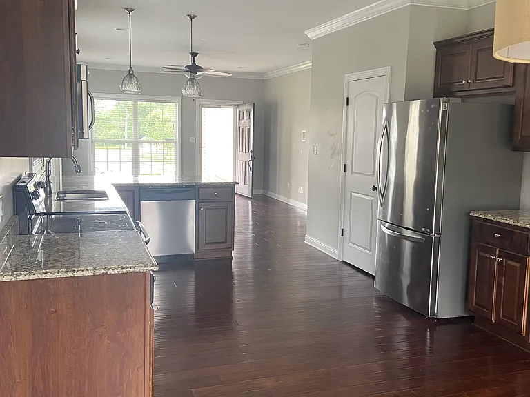 505 Bridle Way — Photo 6