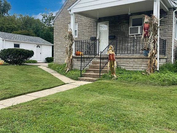 2nd image of 410 Paoli Ave