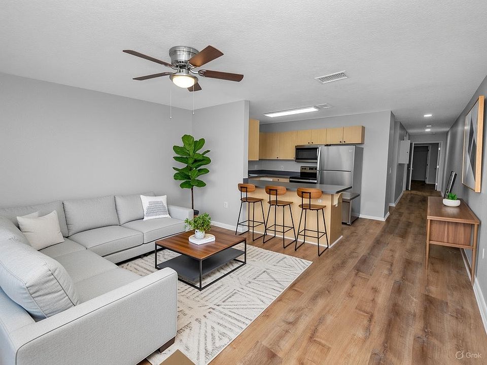 1st image of 2912 E Columbus Dr Unit 3