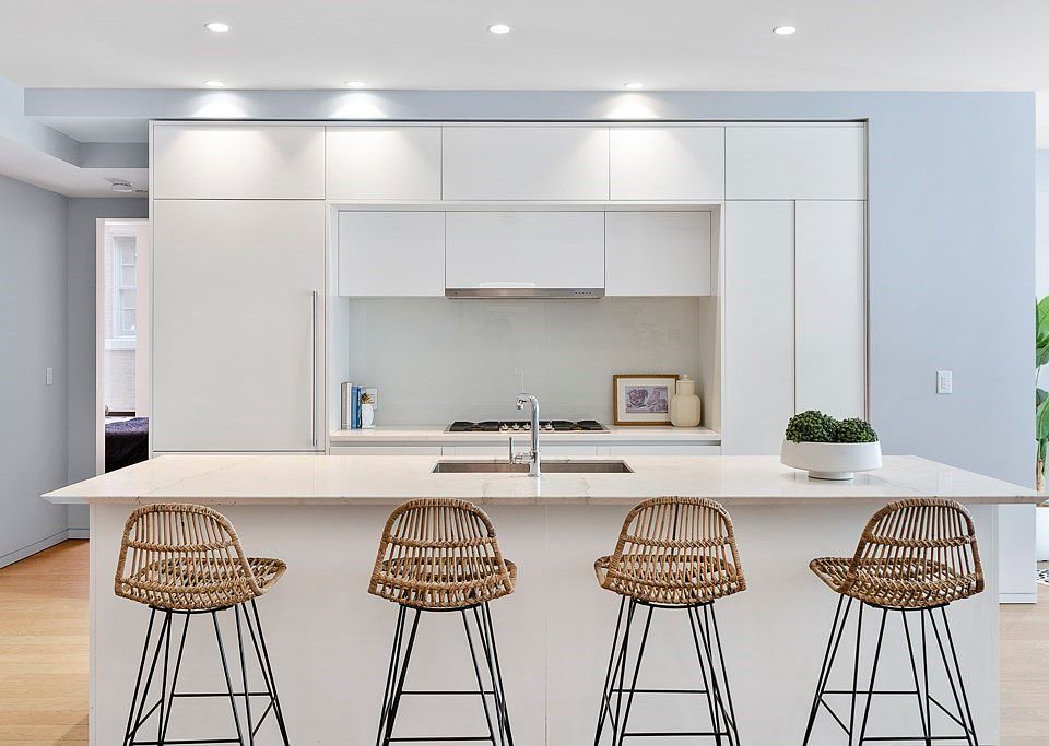 1st image of 10 Farnsworth St #3B