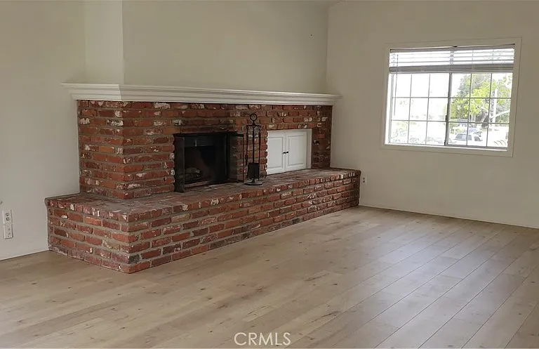 215 Knox St — Photo 10