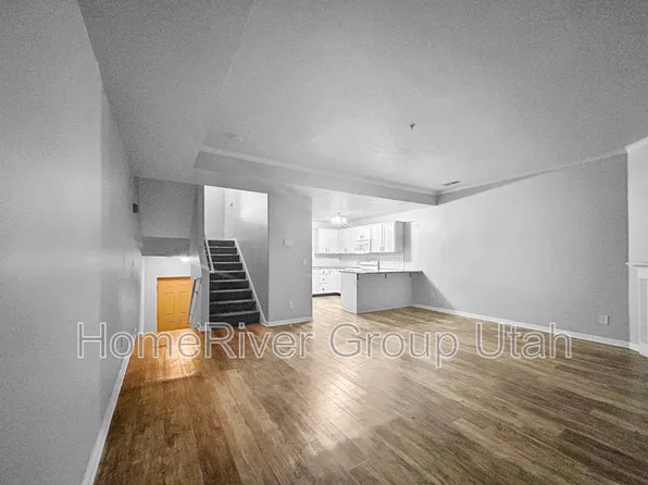 379 E 600 S APT 3, Salt Lake City, UT 84111