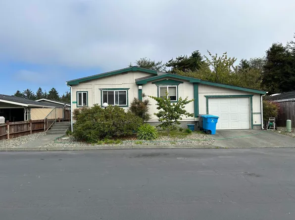 365 Leif Cir, Crescent City, CA 95531