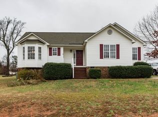 41 S Ledford Dr, Clayton, NC 27520