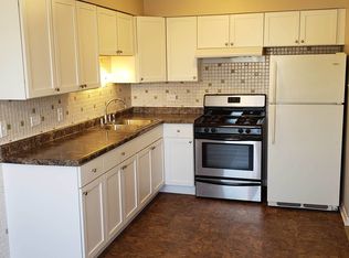 7800 Rutherford Ave APT 3N, Burbank, IL 60459