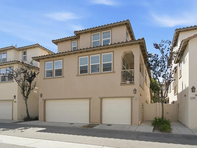 3146 N Ventura Rd — Photo 32