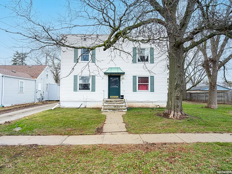 610 Maple St — Photo 6