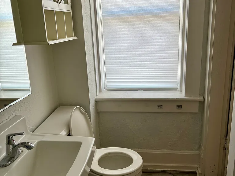 164 Main St N — Photo 9