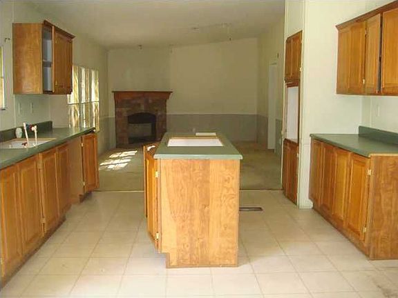 2nd image of 2859 Pinelog Ln