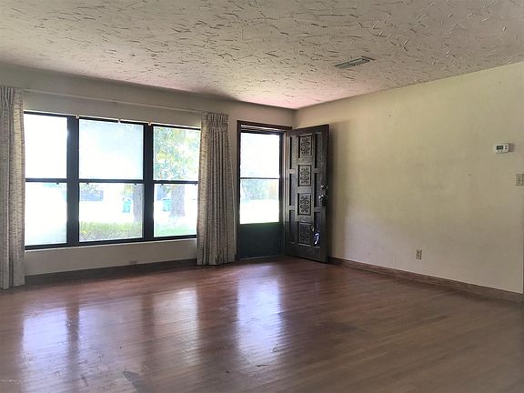 3rd image of 2534 PINE SUMMIT Drive E