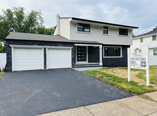 4 Calvert Ave W, Edison, NJ 08820