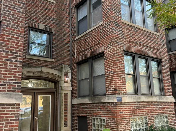 7734 N Paulina St #2B, Chicago, IL 60626