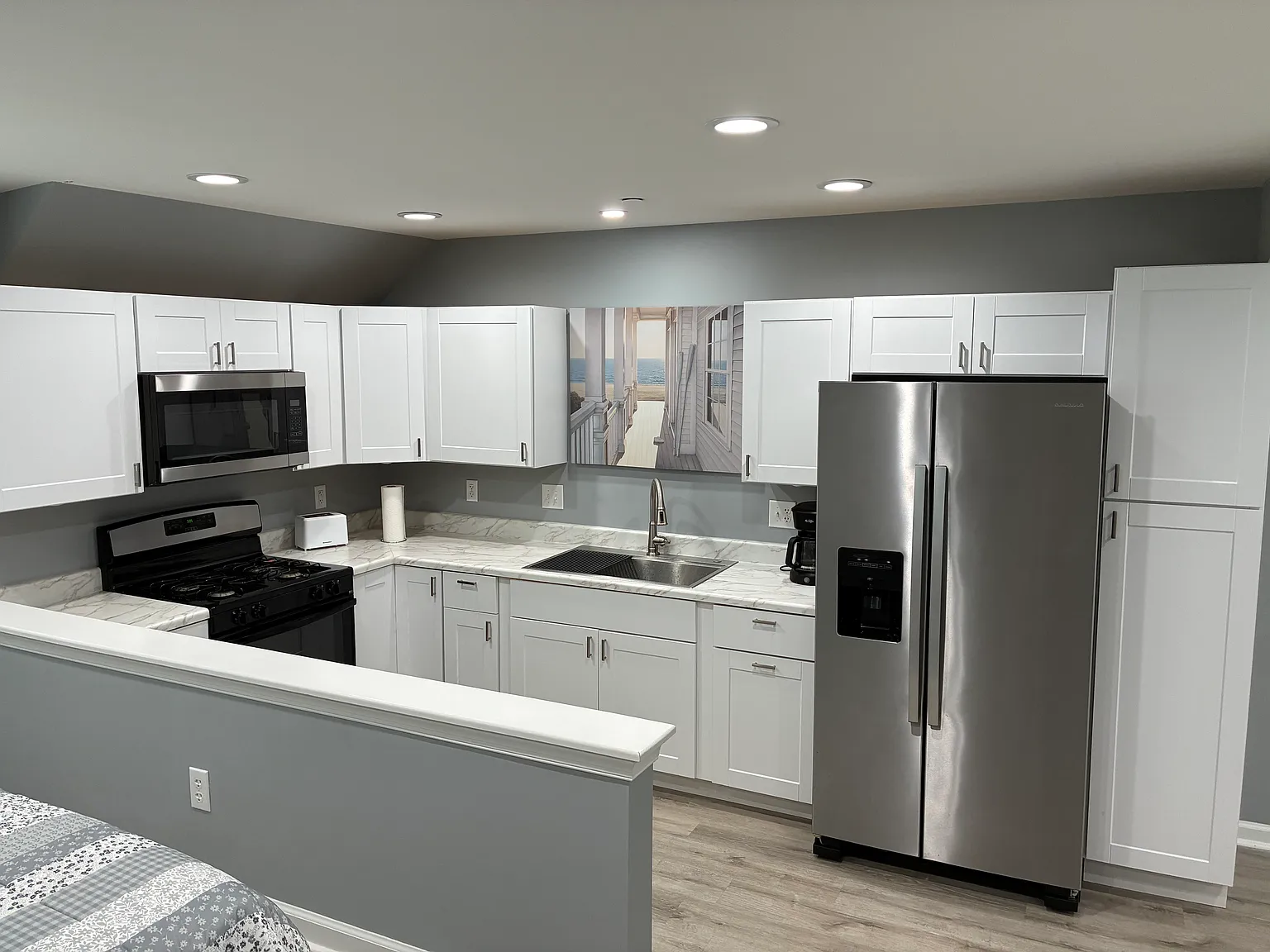 Studio, 864 sqft, $2,500 — Photo 3