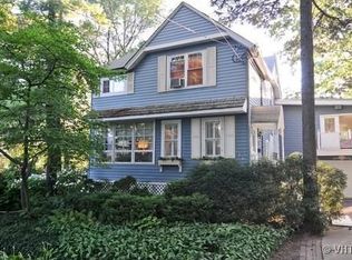 158 S Lake St, Grayslake, IL 60030