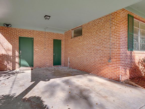 4th image of 1230 Circle Dr
