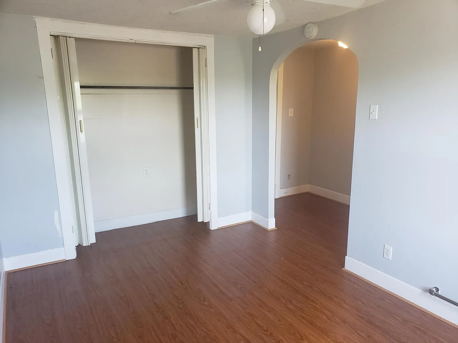 Studio, 420 sqft, $700 — Photo 2