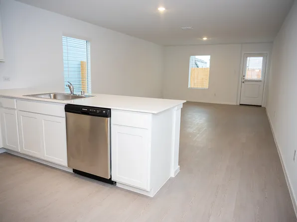 722 Wagtail Dr, Princeton, TX 75407