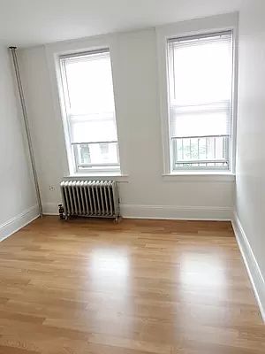 4th image of 31-32 34th St #2FF