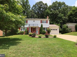 6815 Sydenstricker Rd, Springfield, VA 22152
