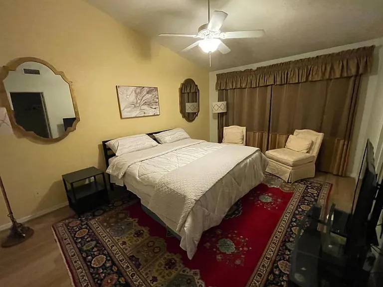 6334 W Potter Dr — Photo 11