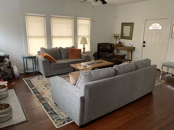 5th image of 626 W Gramercy Pl