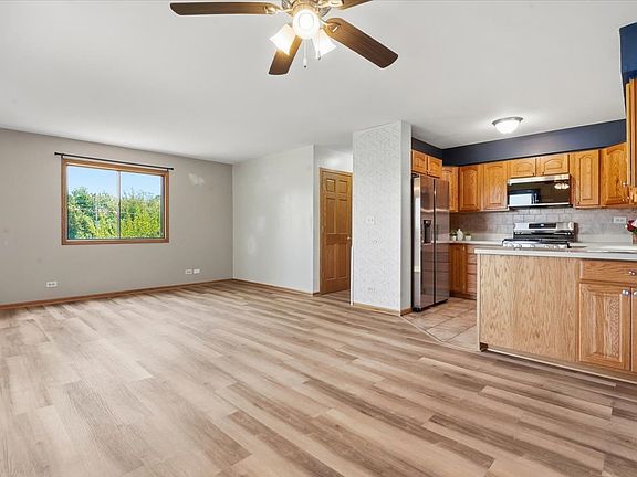 5th image of 600 Bridgeport Pl Unit 36B