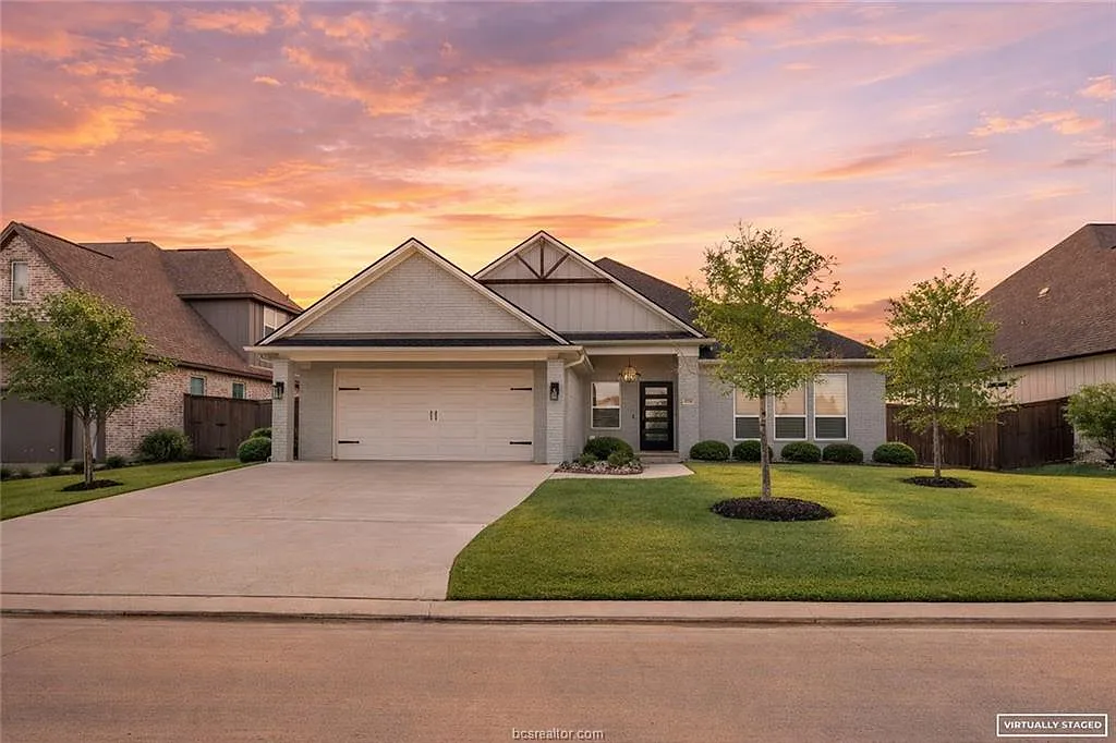 3 bed, 2547 sqft, $3,100 — Photo 1