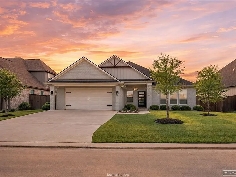 1736 Blanco Bend Dr — Photo 26