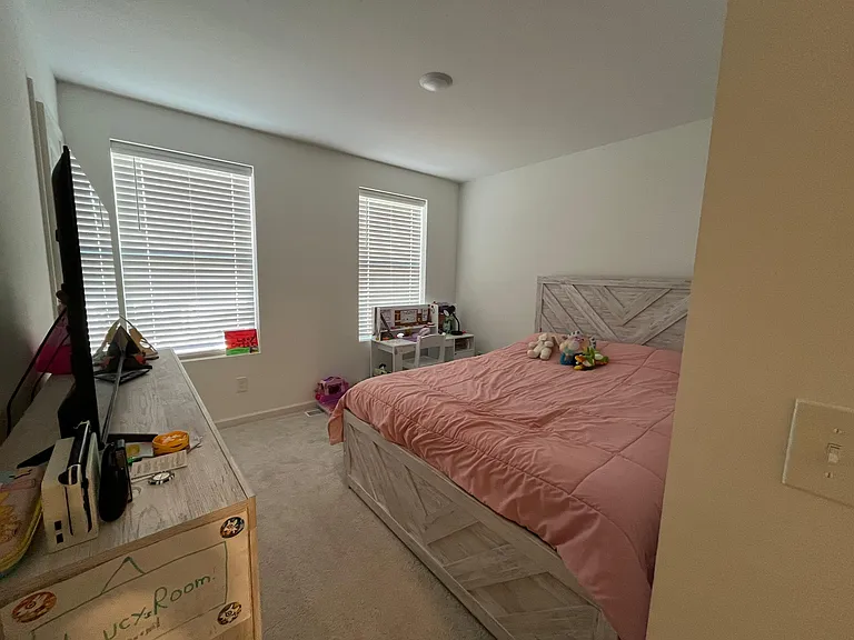 4704 Airlake Curv — Photo 10