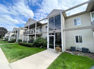 307 N Eton St APT B, Birmingham, MI 48009