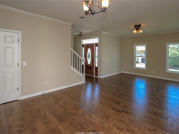 2nd image of 25 Ashton Cove Dr