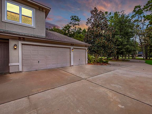 3rd image of 32527 Green Bend Ct