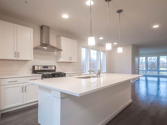 3rd image of 1469 Wheyfield Dr