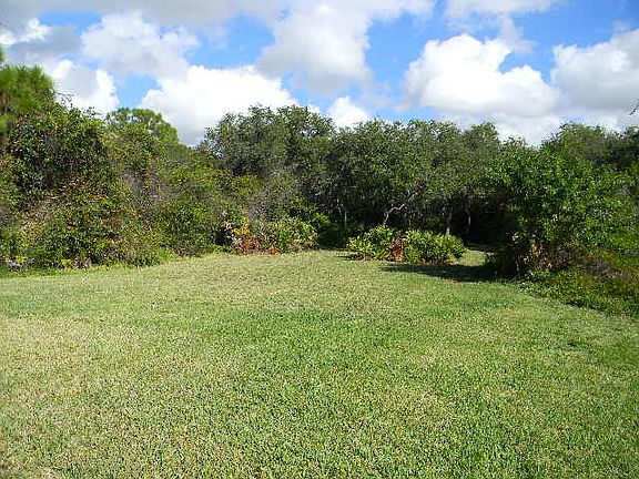 5th image of 1717 Bayshore Dr